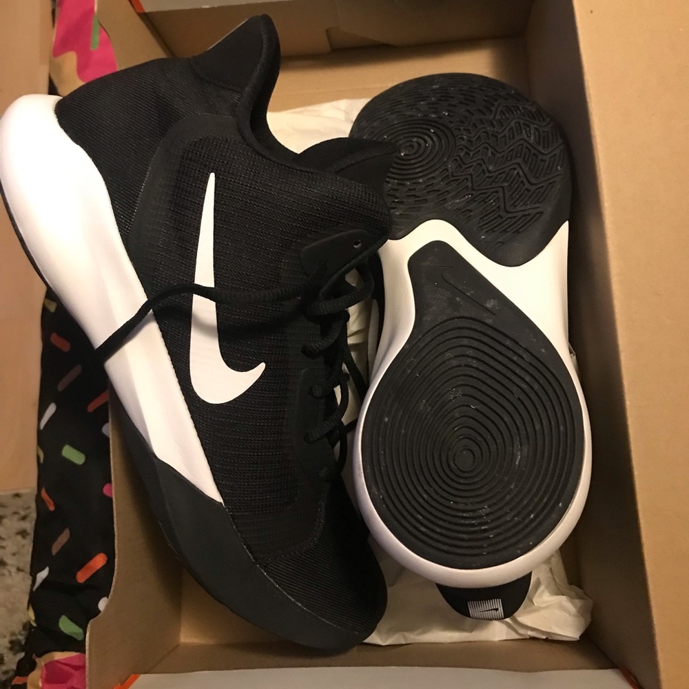 Mens Nike precision 3 size 12